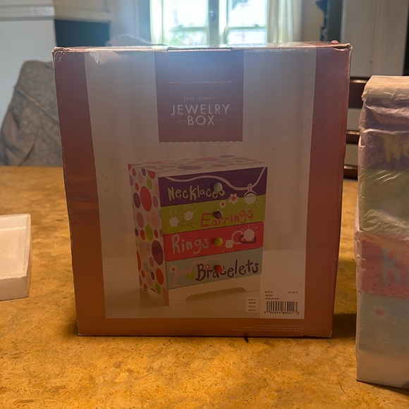 Kids Jewelry Box - Picture 5 of 8